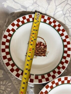 Alco Industries plates featuring a "Basket of Apples" pattern set of 3